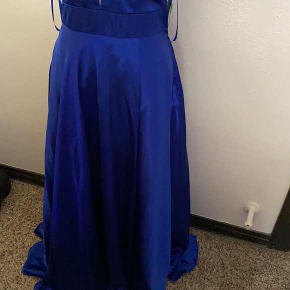 New dress - Picture 2 of 5